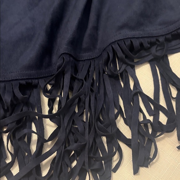 White House Black Market Navy faux suede fringed ruana wrap Poncho SZ O/S Boho - Picture 8 of 10